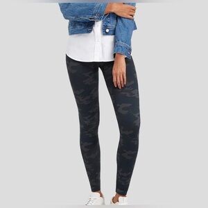 NEW SPANX leggings tights pants EcoCare Seamless smooth Black Camo medium